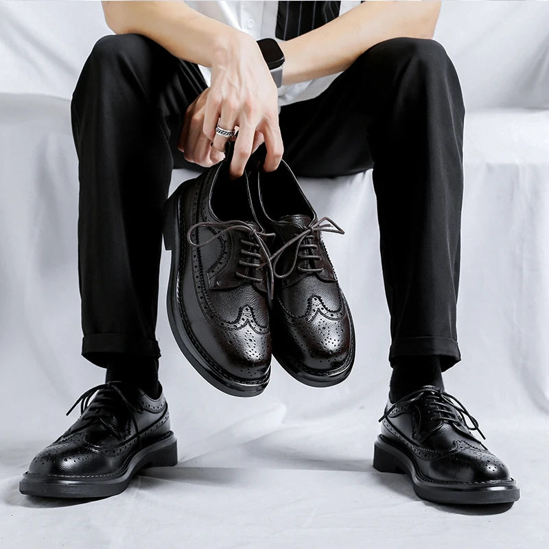 Classic Men’s Brogues – Patent Leather Oxford Shoes for Wedding & Formal Events