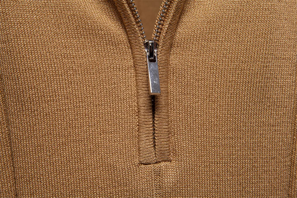 Men’s Slim Fit Polo Shirt with Zipper – Sporty & Smart Casual Style