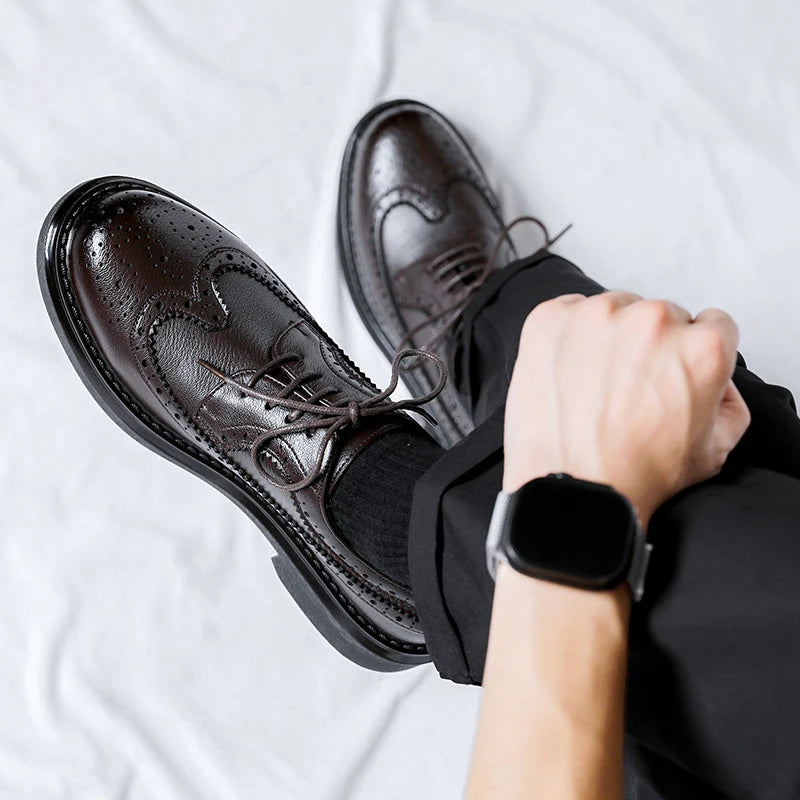 Classic Men’s Brogues – Patent Leather Oxford Shoes for Wedding & Formal Events