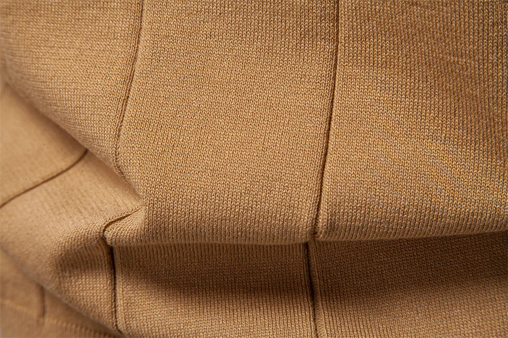 Men’s Slim Fit Polo Shirt with Zipper – Sporty & Smart Casual Style