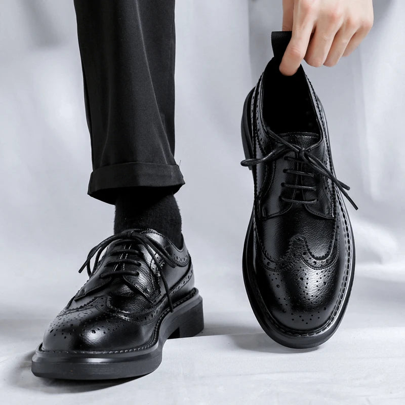 Classic Men’s Brogues – Patent Leather Oxford Shoes for Wedding & Formal Events