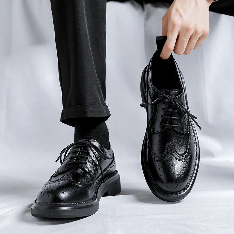 Classic Men’s Brogues – Patent Leather Oxford Shoes for Wedding & Formal Events